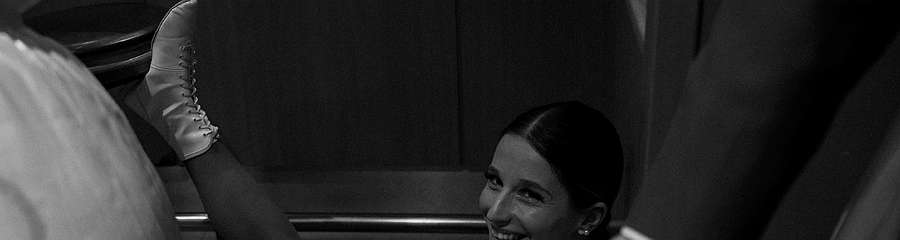 Klicken um die Schaltflächen zu zeigen oder zu verbergen