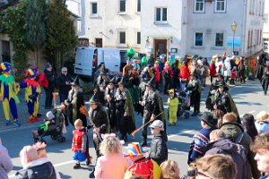 1. Straßenfasching (83)